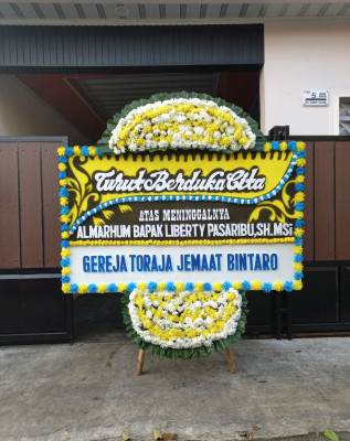 Papan Bunga Duka di Pasigaran