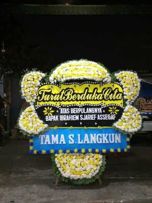 Papan Bunga Duka di Pasigaran